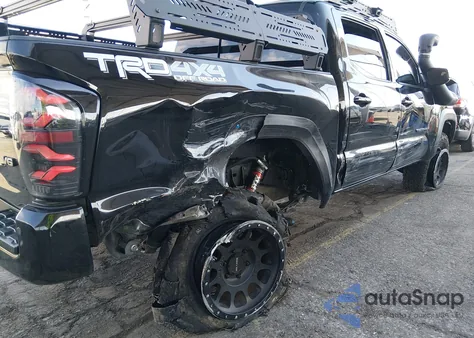 2023 Toyota Tacoma Trd Off Road z USA, uszkodzony, nr VIN 3TMCZ5AN0PM581873